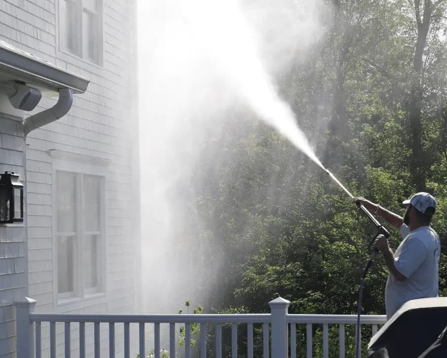 House Washing service in Avon, OH